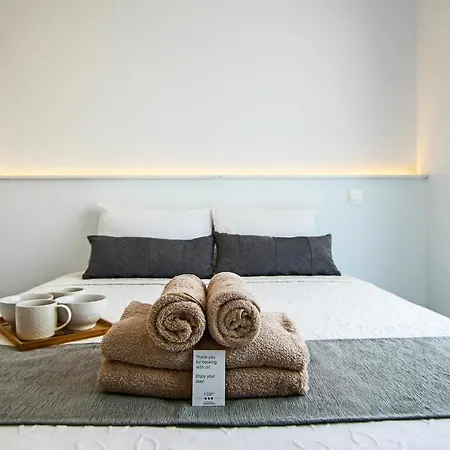 Phaedrus Living - Seaside Executive Flat Harbour 204 * Paphos