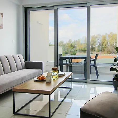 Daire Phaedrus Living - Seaside Executive Flat Harbour 204 Pafos
