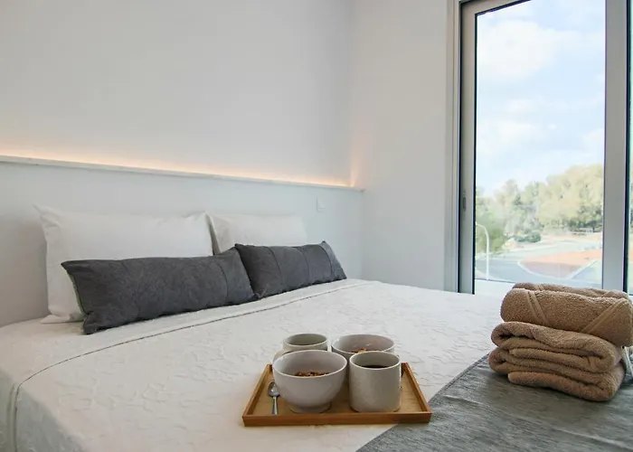 Phaedrus Living - Seaside Executive Flat Harbour 204 * Paphos