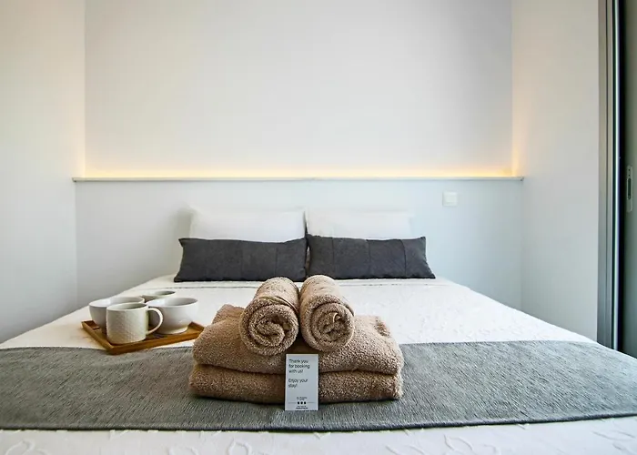 Phaedrus Living - Seaside Executive Flat Harbour 204 * Paphos